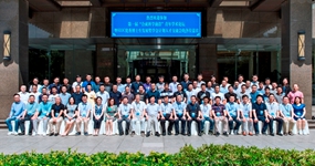 “所企合力 培養(yǎng)人才?飲水思源 科技報(bào)國”