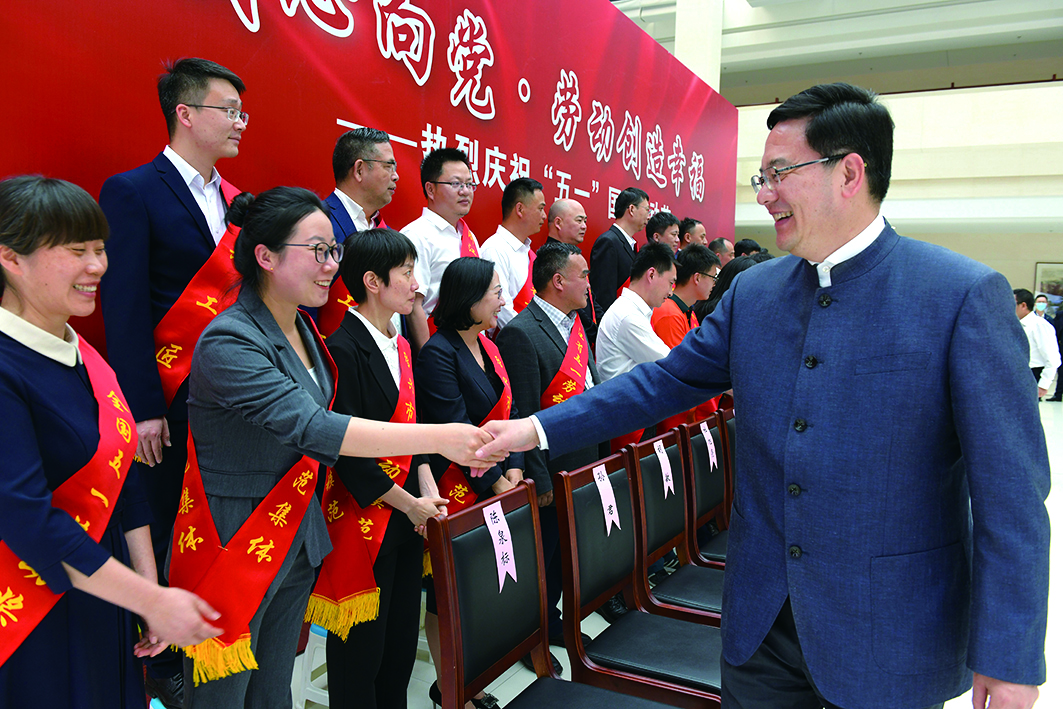 浙江醫藥榮膺2022年“紹興市模范集體”稱號