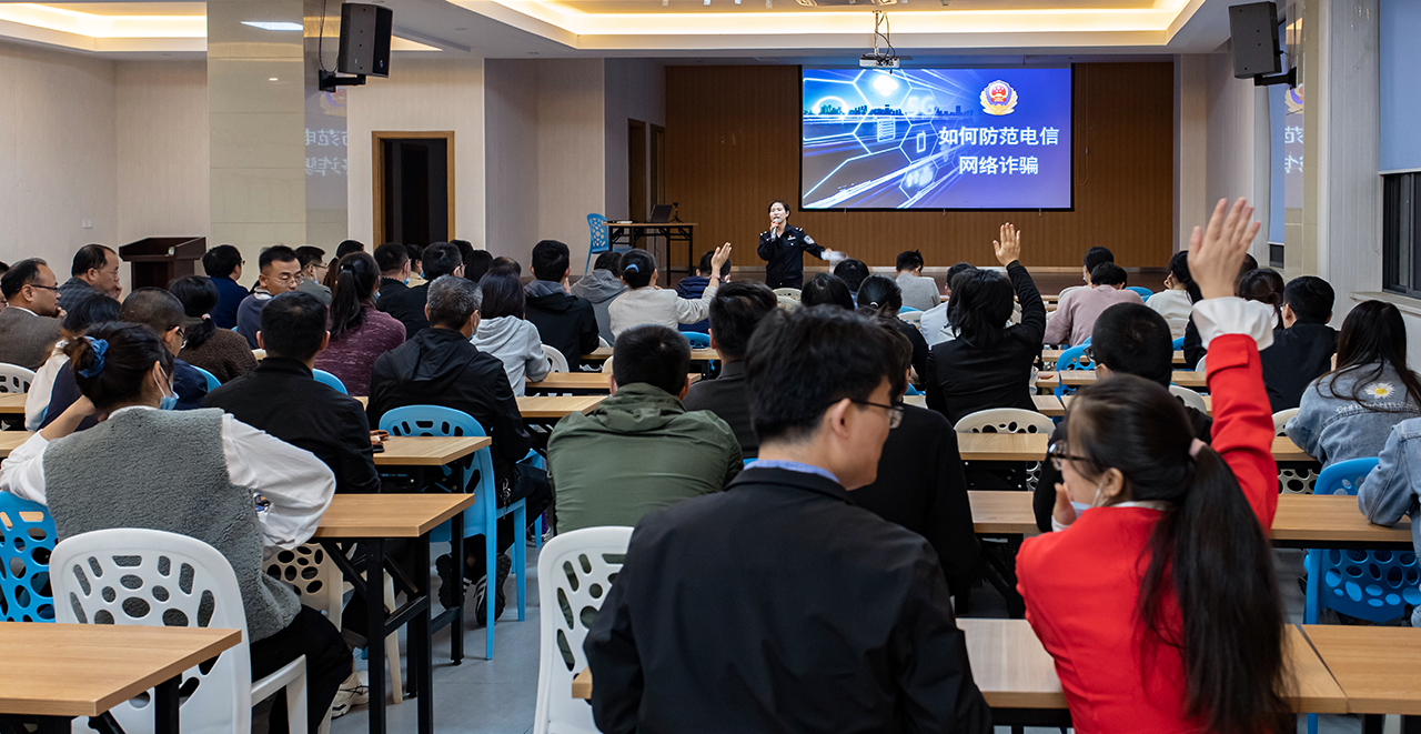 1607310899936827Etud.jpg 內(nèi)文02.jpg